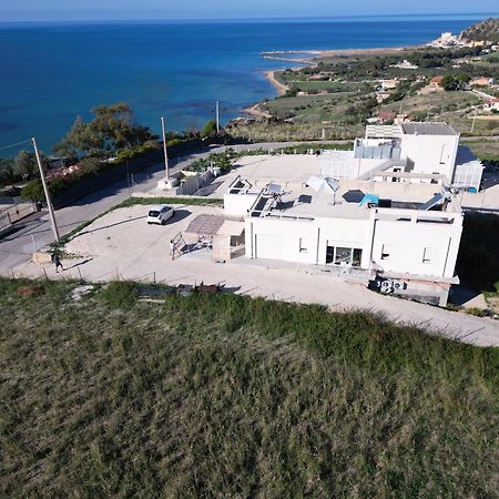 Mari-Luna Siculiana Marina Bagian luar foto